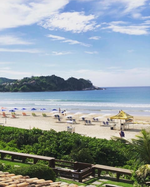 Casa pé na areia da praia de geribá em búzios recém reformada - House "foot in the sand" of Geribá beach in Búzios recently renovated House in Armacao dos Buzios