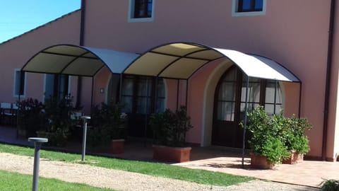 Il Cuoricino Podere le Bozze con piscina, WI-FI, posto auto Apartment in Tuscany