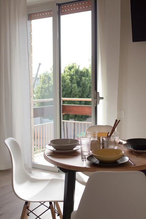 Dining area, Garden view