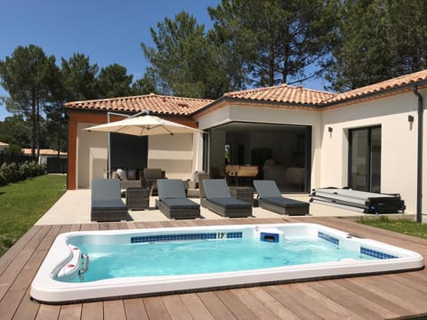 Spa and wellness centre/facilities, Swimming pool