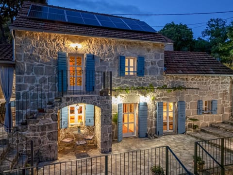 Holiday Home Sonja - Makarska Exklusiv House in Split-Dalmatia County