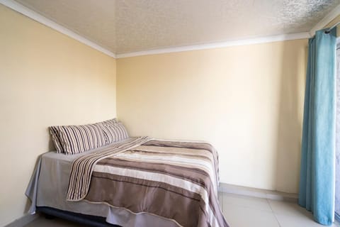 Hasate Guest House 10 Florence street Oakdale Belliville 7530 cape town south African Bed and Breakfast in Cape Town