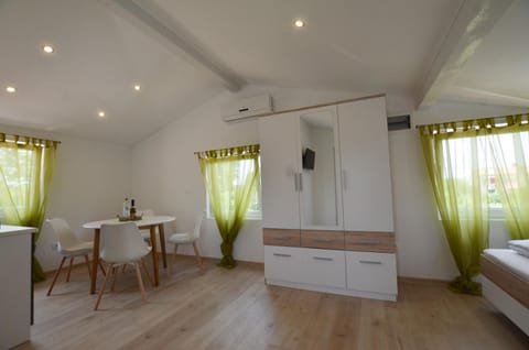 Bavica Apartments Bed and Breakfast in Rovinj