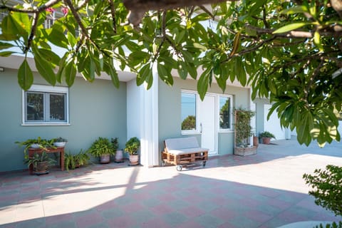 Inner courtyard view