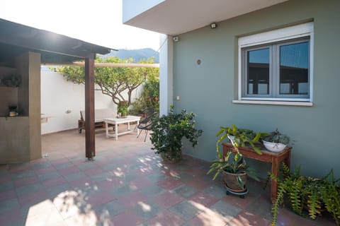 Inner courtyard view