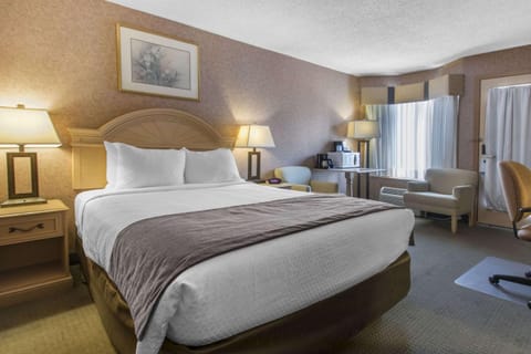 Photo of the whole room, Bedroom, On site