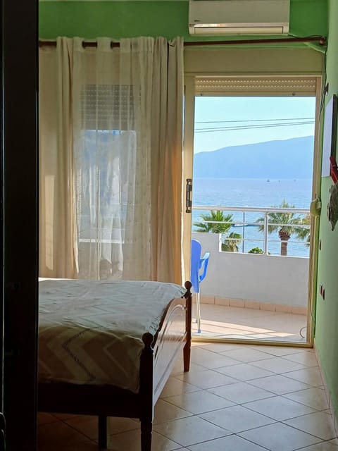 Bed, View (from property/room), Balcony/Terrace, Bedroom, Sea view