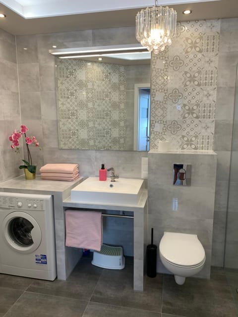 Apartament Zacisze Rose Gold Apartment in Pomeranian Voivodeship