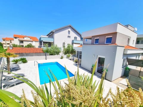 Property building, Pool view