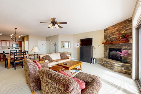 Reserve 02-D Apartment in Sugar Mountain