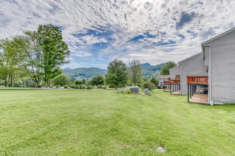 Snowlake A-05 Apartment in Sugar Mountain