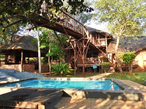 Property building, Swimming pool