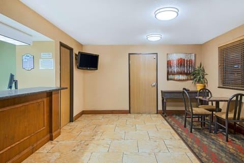 Lobby or reception, On site