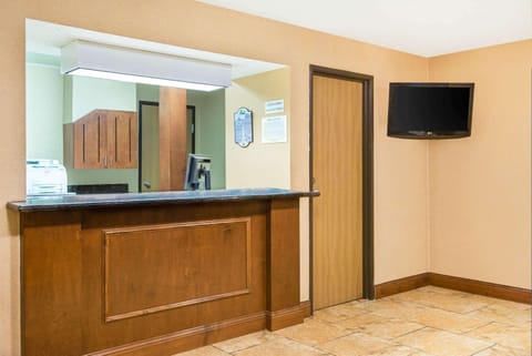 Lobby or reception, On site