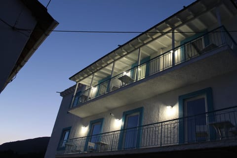 Property building, Balcony/Terrace