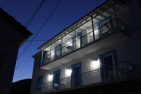 Property building, Balcony/Terrace