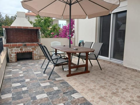 Autonomous Maisonette House in Nikiti