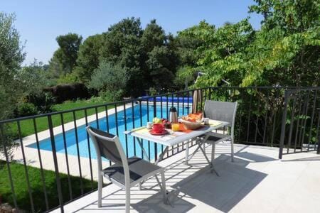 Azurea Bed and Breakfast in Valbonne