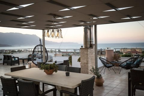 Balcony/Terrace, Seating area, Dining area, Sea view, Breakfast