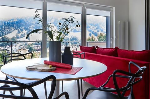 Living room, Seating area, Dining area