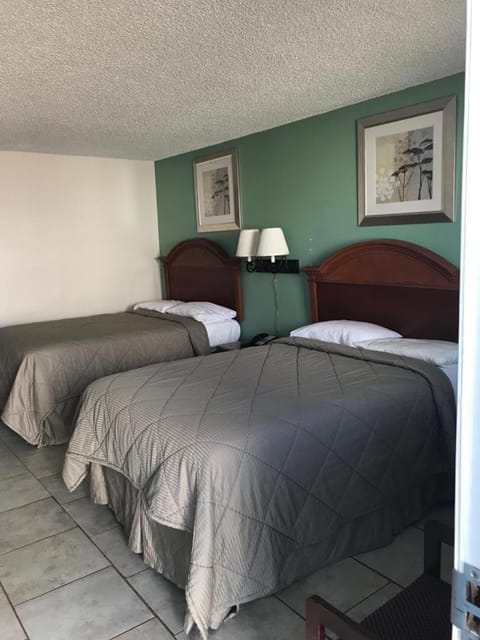 Lakeside inn Hotel in Longtown