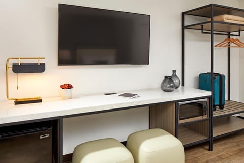 TV and multimedia, Living room, Area and facilities