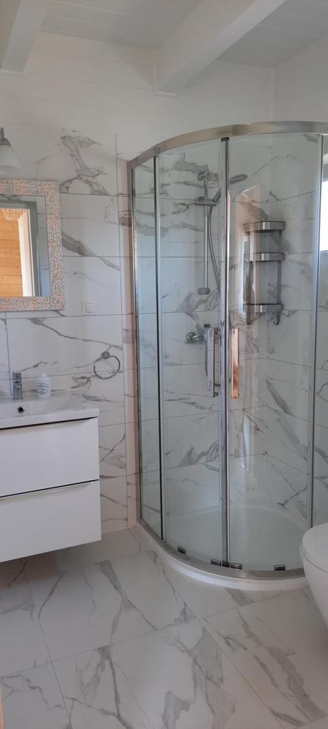 Szary domek SEA & LAKE House in West Pomeranian Voivodeship, Poland