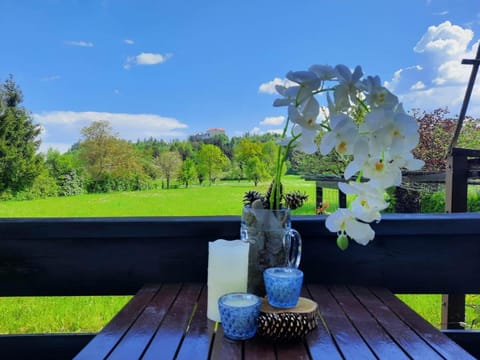 Deerwood Holiday Cozy Retreat 2br Apartment with Stunning Castle Views Apartment in Bled