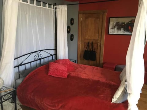 Gîte "L'échappée amoureuse et féérique" House in Wallonia, Belgium