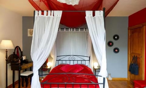 Gîte "L'échappée amoureuse et féérique" House in Wallonia, Belgium