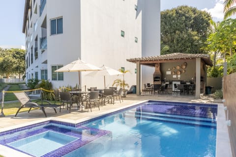 Swimming pool, sunbed