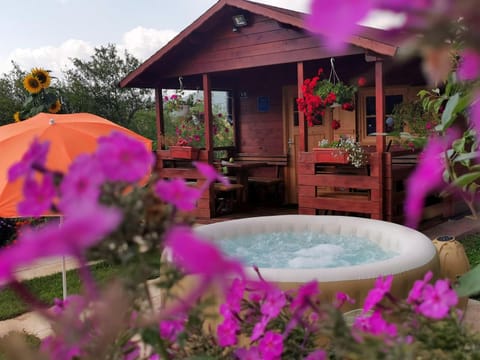 Property building, Hot Tub