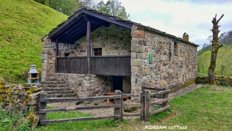 Facade/entrance, Natural landscape