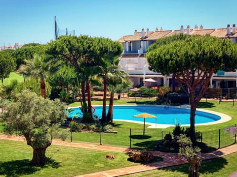 Pool view, Swimming pool, Swimming pool