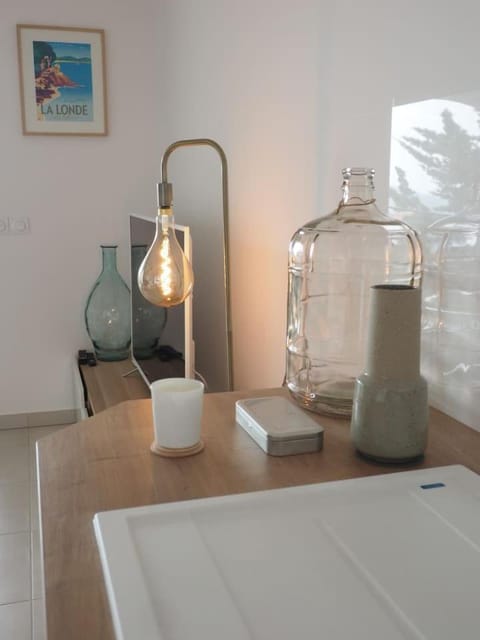 La Londe La Mer : appartement proche plages & vue superbe sur les îles d'or Apartment in La Londe-les-Maures