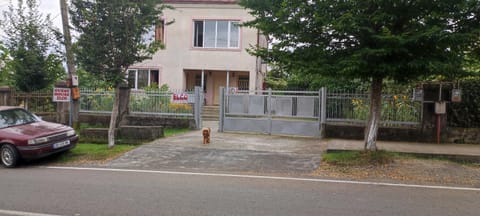 Property building, Facade/entrance, Street view, Parking