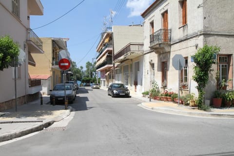 Neighbourhood, Beach, Beach