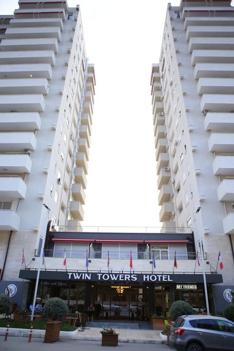 Property building, Facade/entrance