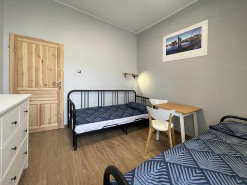 Bed, TV and multimedia, Coffee/tea facilities, wardrobe