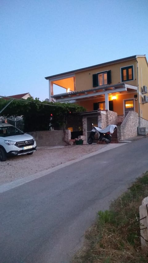 Apartmani Axa Apartment in Split-Dalmatia County