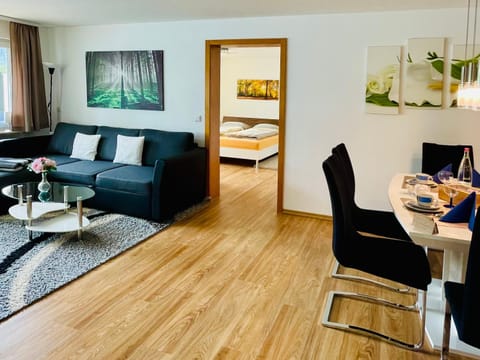 Living room, Photo of the whole room, Seating area, Dining area