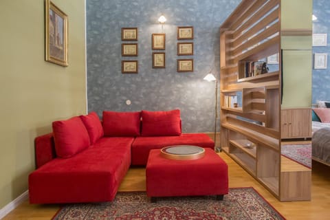 Living room, Photo of the whole room, Seating area