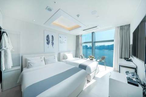Bed, Bedroom, Sea view