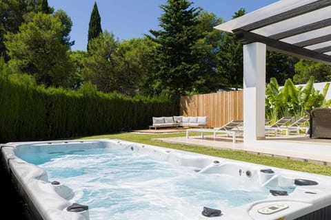 PUERTO BANUS SWIM SPA REAL PADDLE CLUB SISU HOTEL House in Marbella