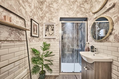 Art House House in Londonderry