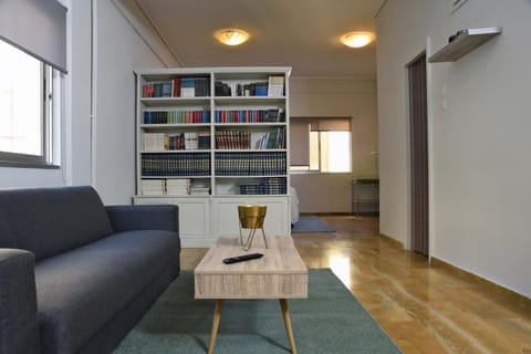 Library, Living room, Seating area