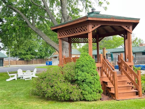 Viking Arms Inn - Ludington Motel in Ludington