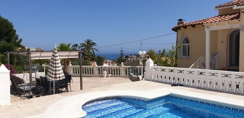 CASA DE PERSONAS Villa in Calp