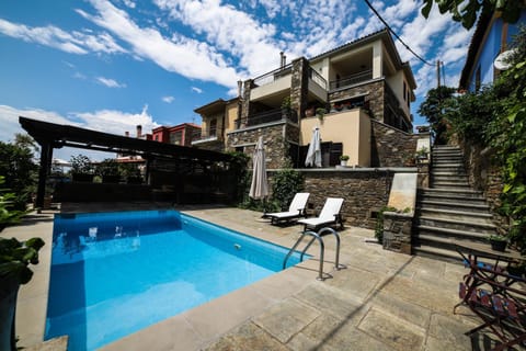 Property building, Swimming pool, Swimming pool