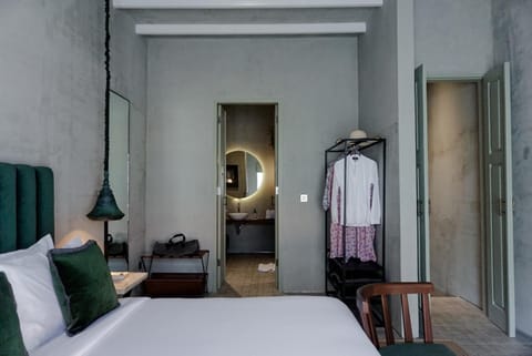 Bed, Bathroom, Bedroom